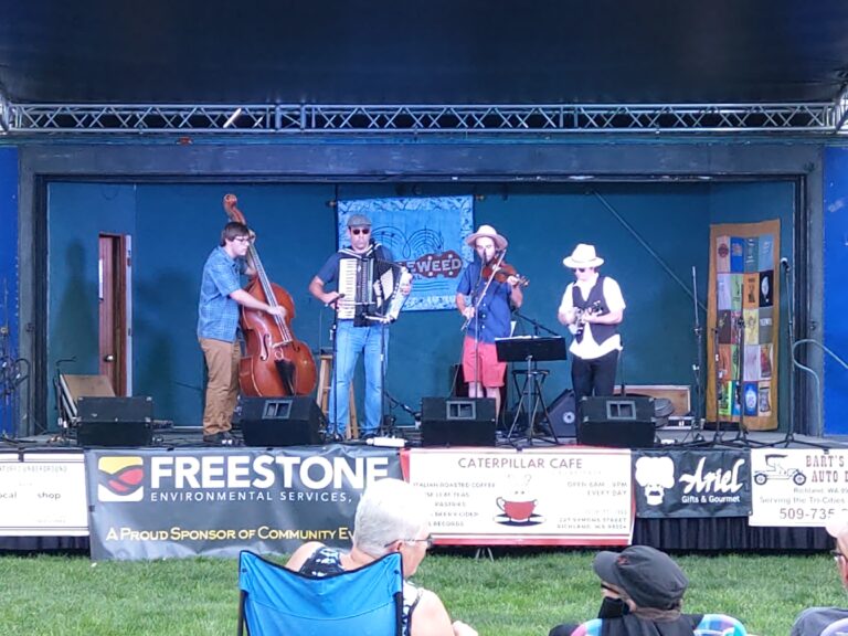 Bourbon and Bellows, Friday Night Concert, 2019 [photo: D.M. Carson]